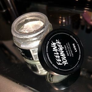 Lush Feeling Younger Highlighter